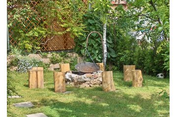 Family pension Balatonkenese 13